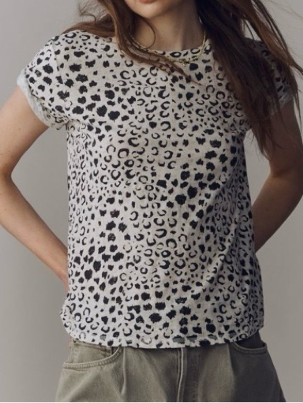 Anthropologie pilcro Bennie slim fit leopard print Tee by Pilcro sz 2x
